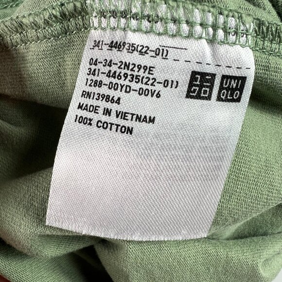 Uniqlo Shirt Men's Large Green Faded Pocket Short Sleeve Tee - Picture 5 of 10